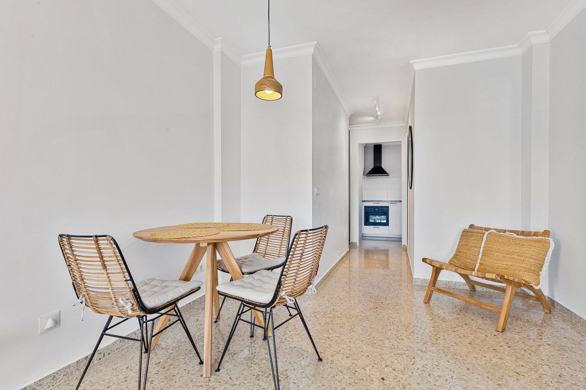 2 Bed Middle Floor Apartment in Torremolinos