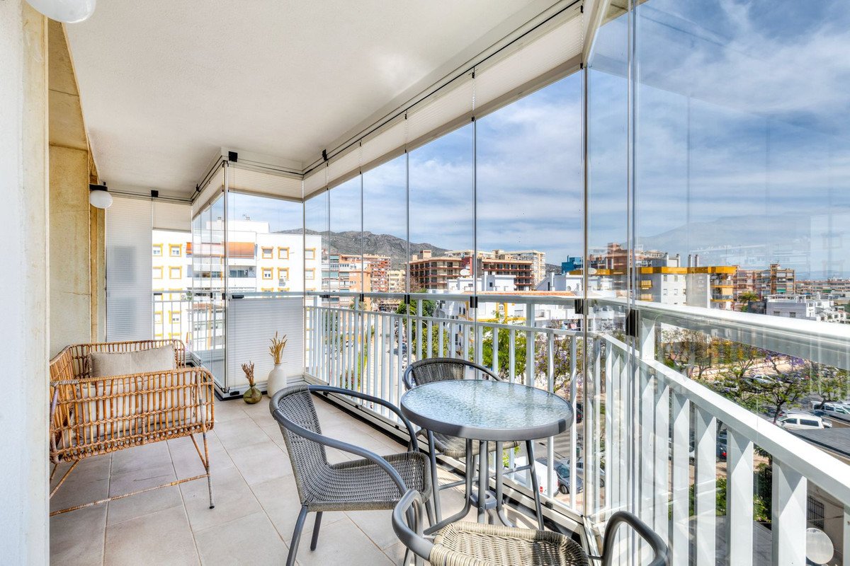 2 Bed Middle Floor Apartment in Torremolinos