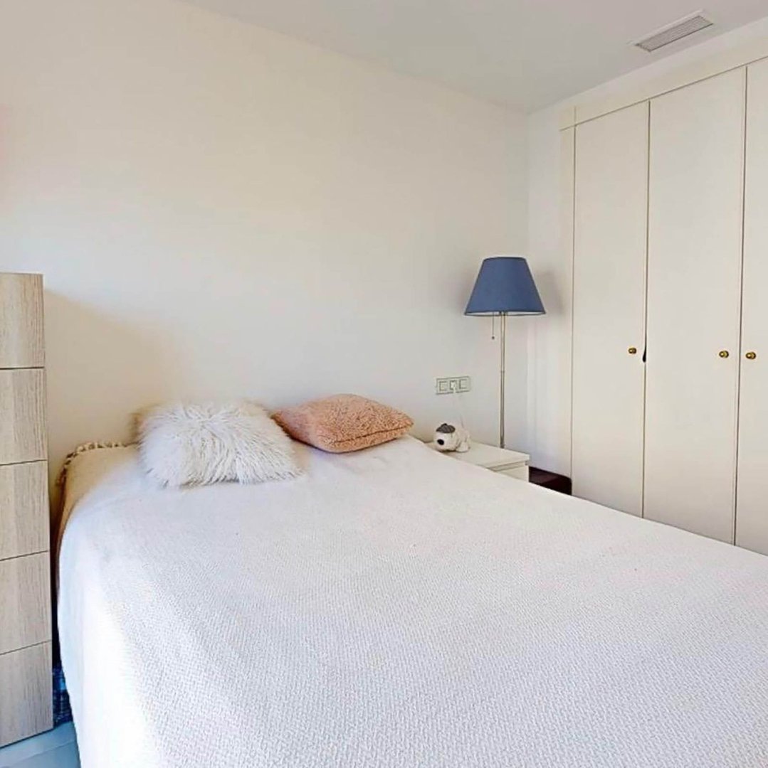 4 Bed Middle Floor Apartment in Hacienda del Sol