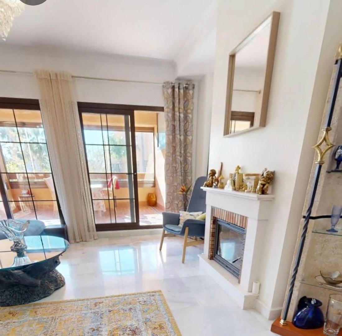 4 Bed Middle Floor Apartment in Hacienda del Sol
