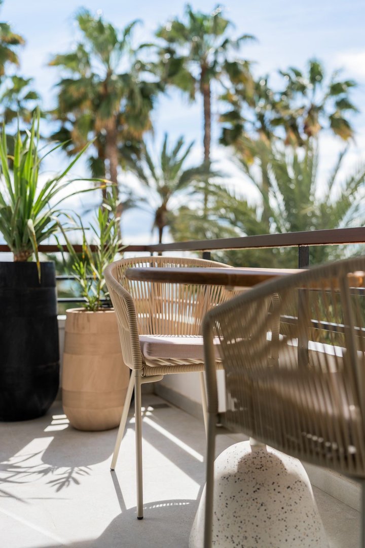 3 Bed Middle Floor Apartment in Estepona