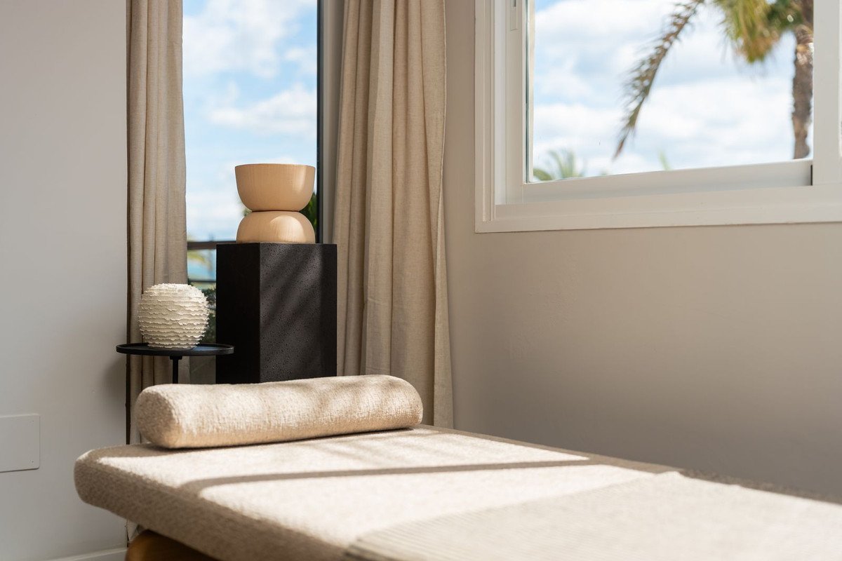 3 Bed Middle Floor Apartment in Estepona