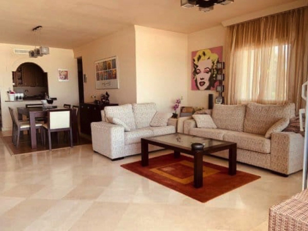 2 Bed Ground Floor Apartment in Estepona