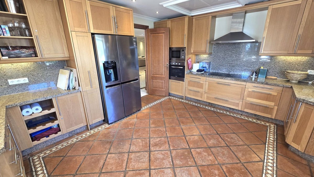 7 Bed Detached Villa in El Rosario