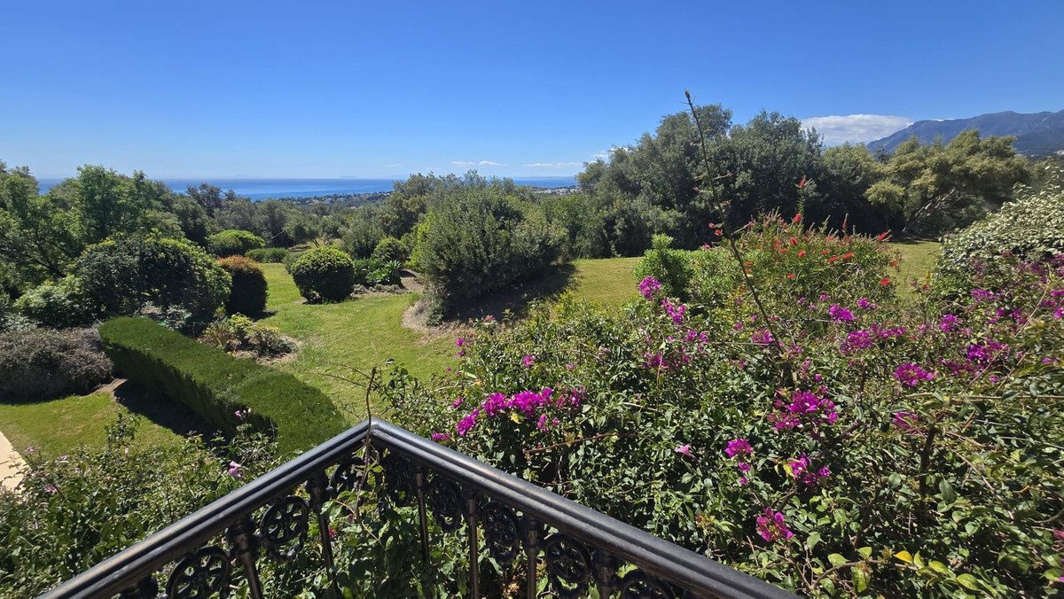 7 Bed Detached Villa in El Rosario