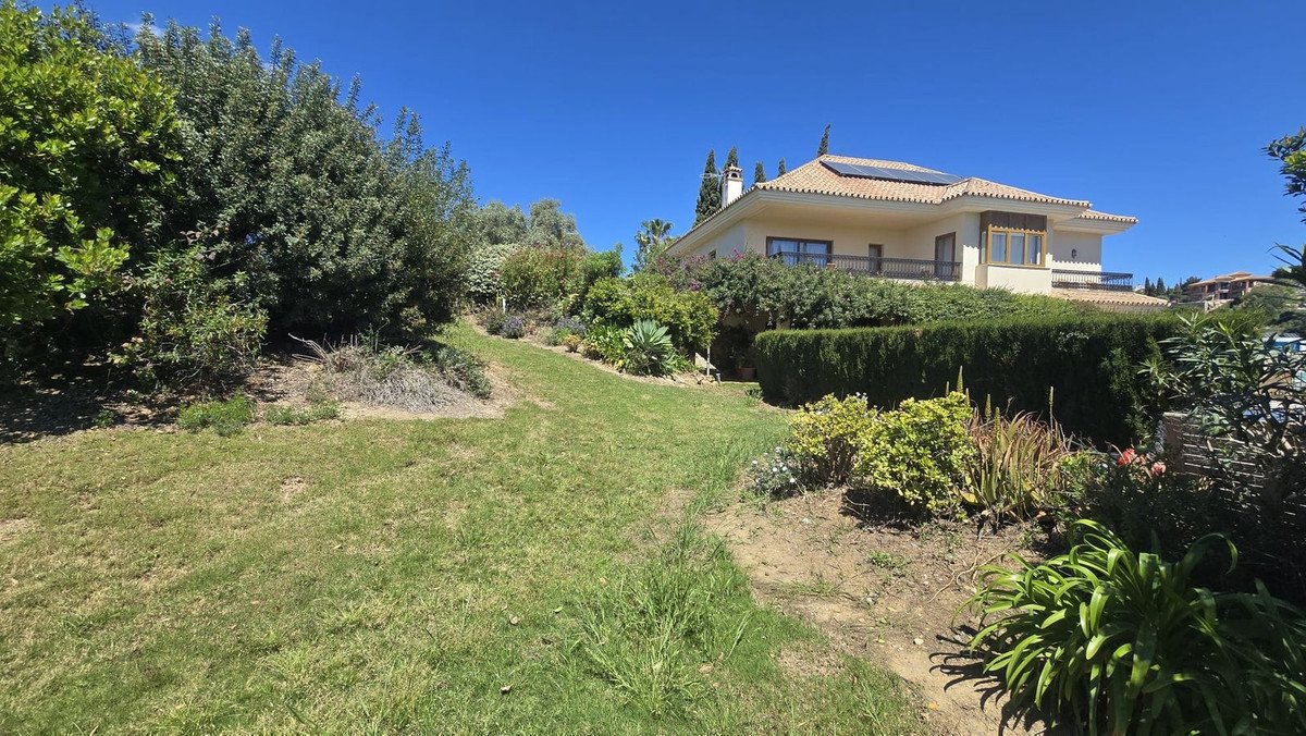7 Bed Detached Villa in El Rosario