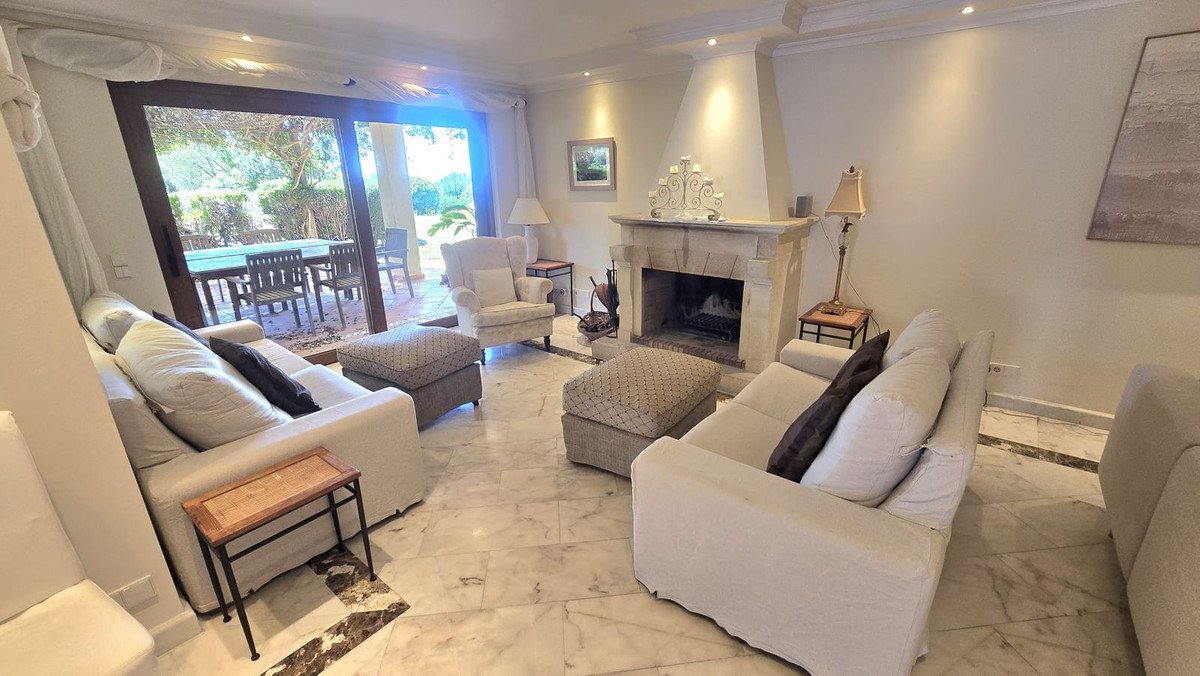 7 Bed Detached Villa in El Rosario