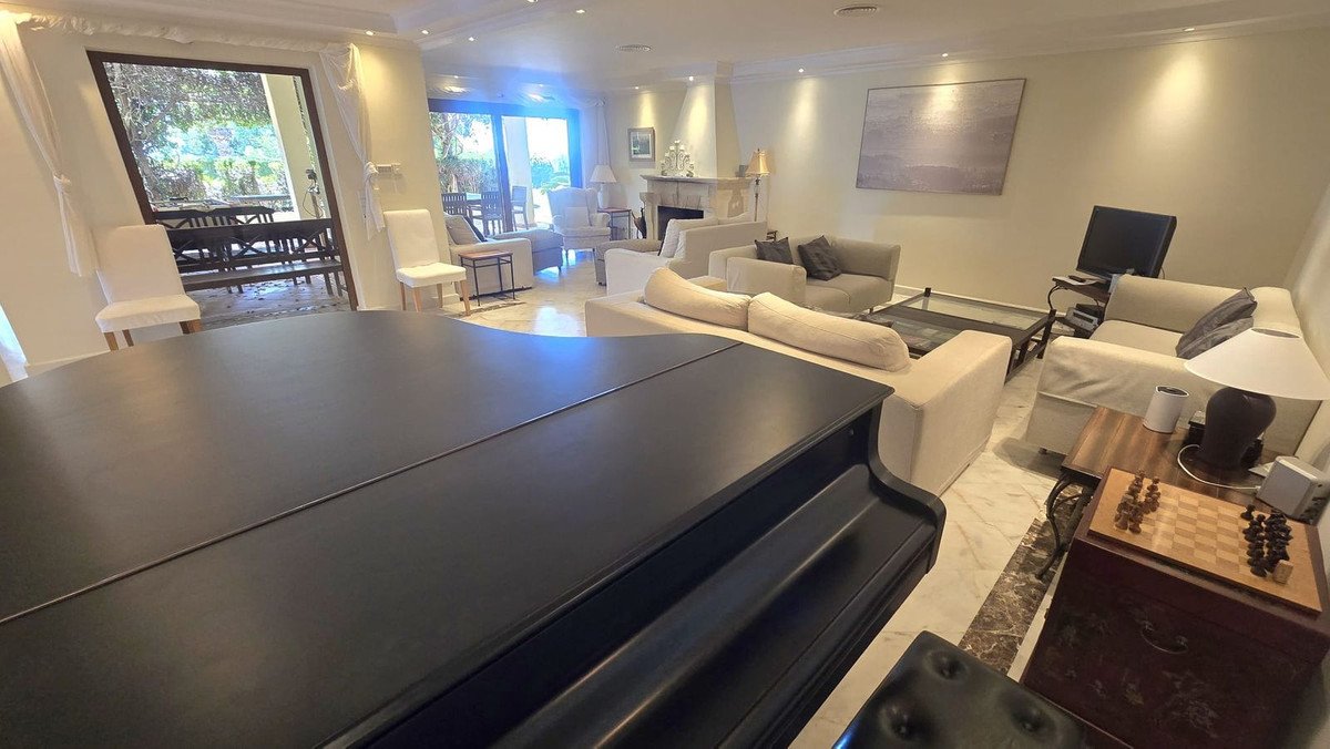 7 Bed Detached Villa in El Rosario