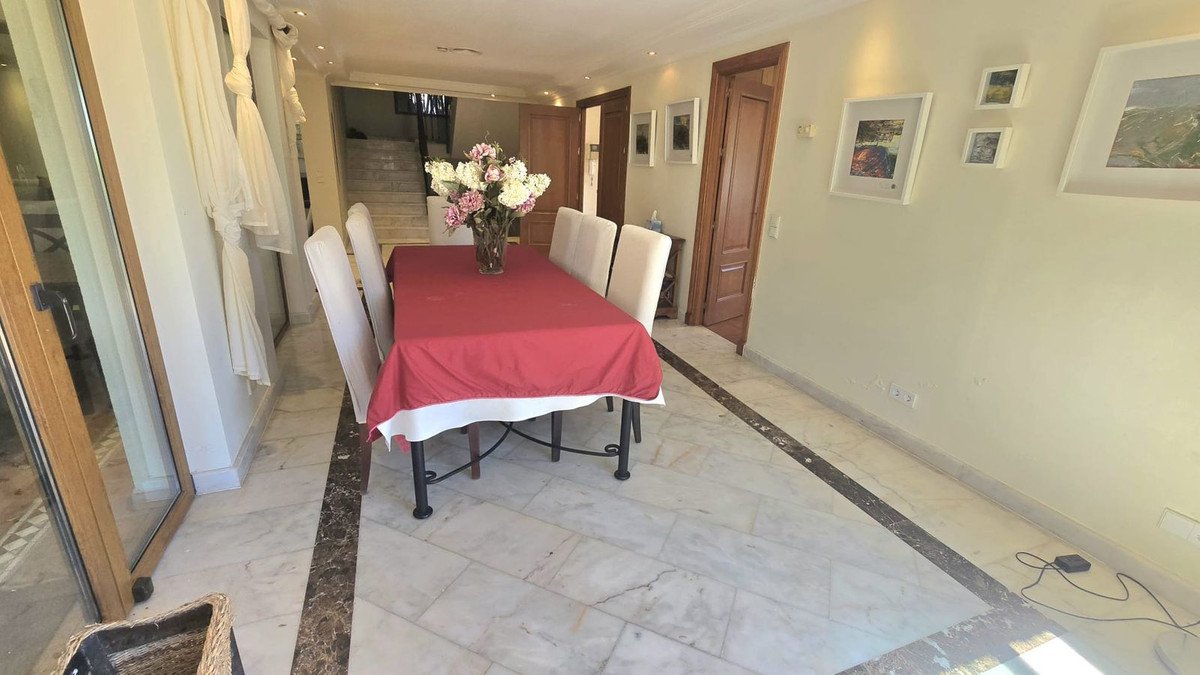 7 Bed Detached Villa in El Rosario