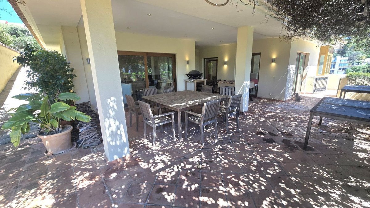 7 Bed Detached Villa in El Rosario