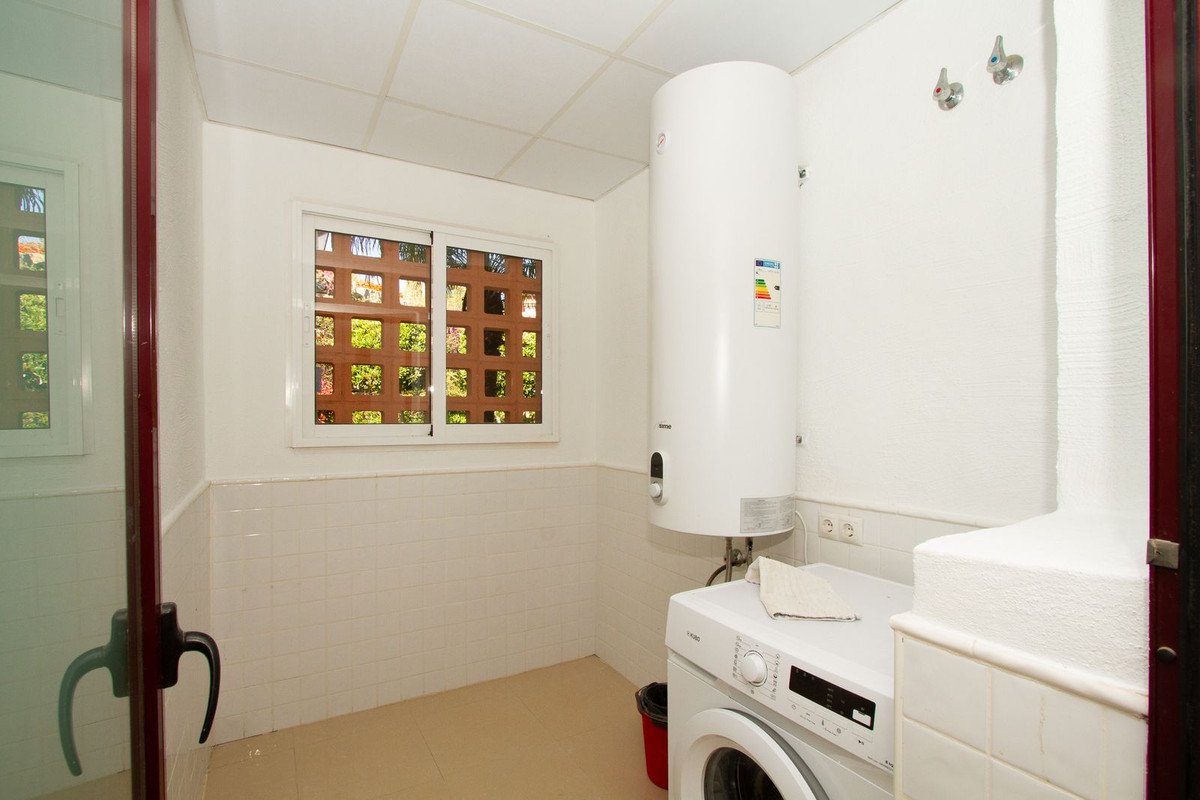 2 Bed Ground Floor Apartment in La Mairena
