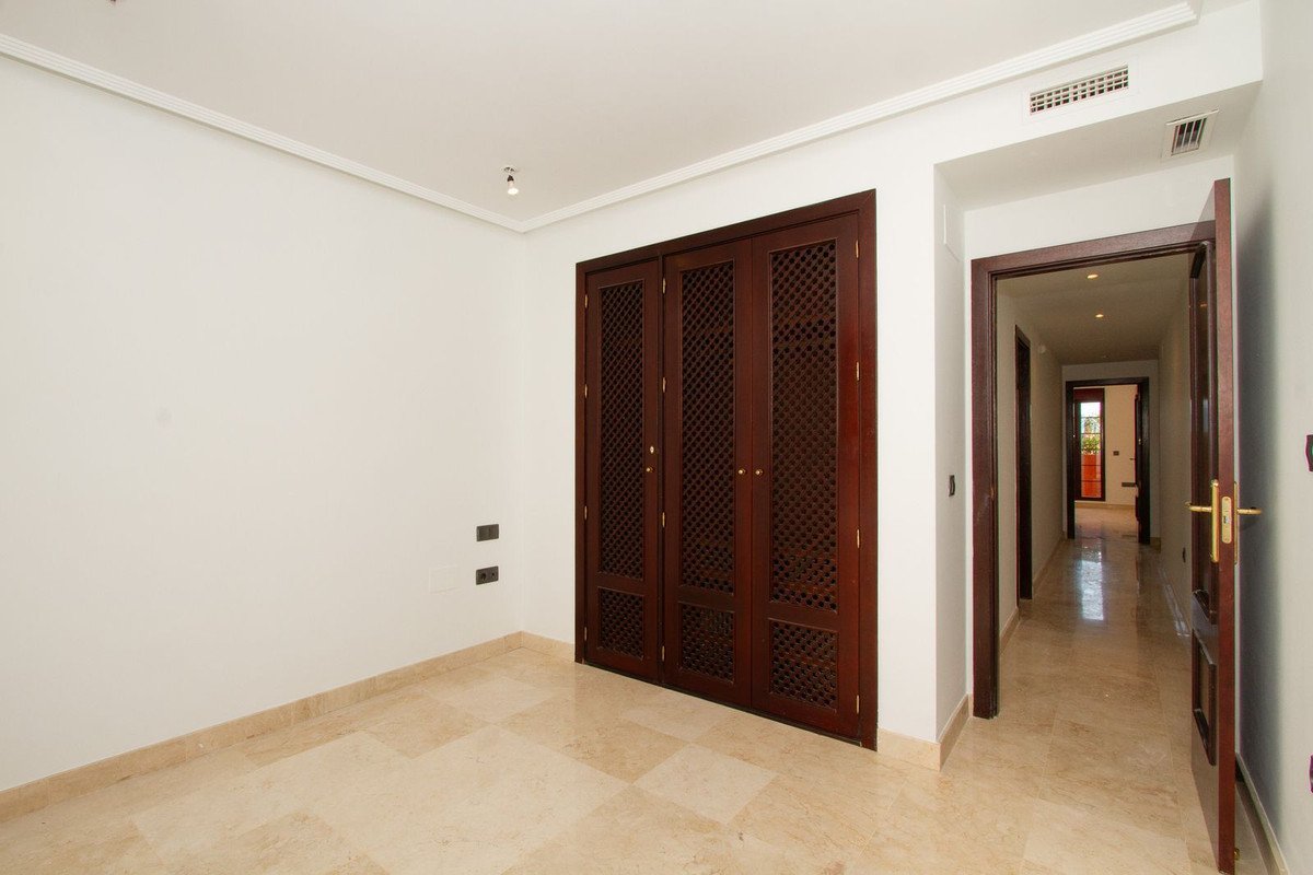 2 Bed Ground Floor Apartment in La Mairena