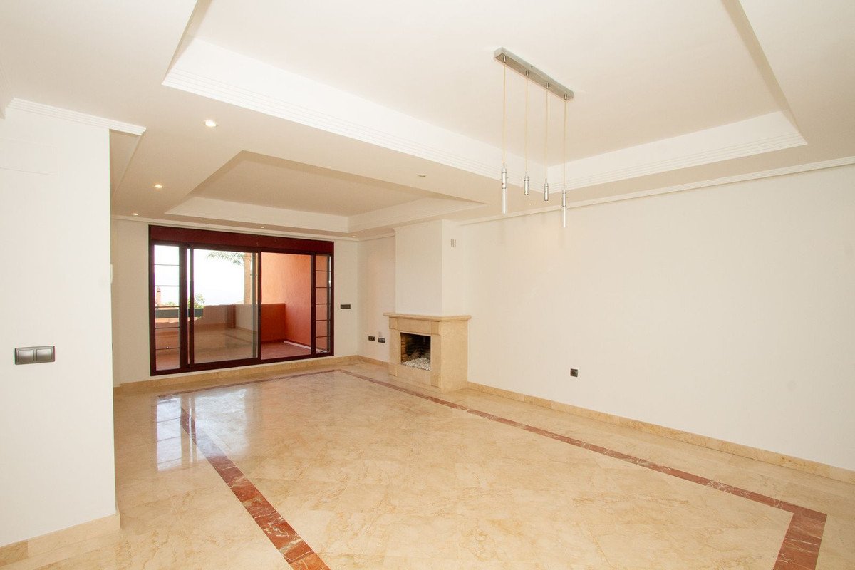 2 Bed Ground Floor Apartment in La Mairena