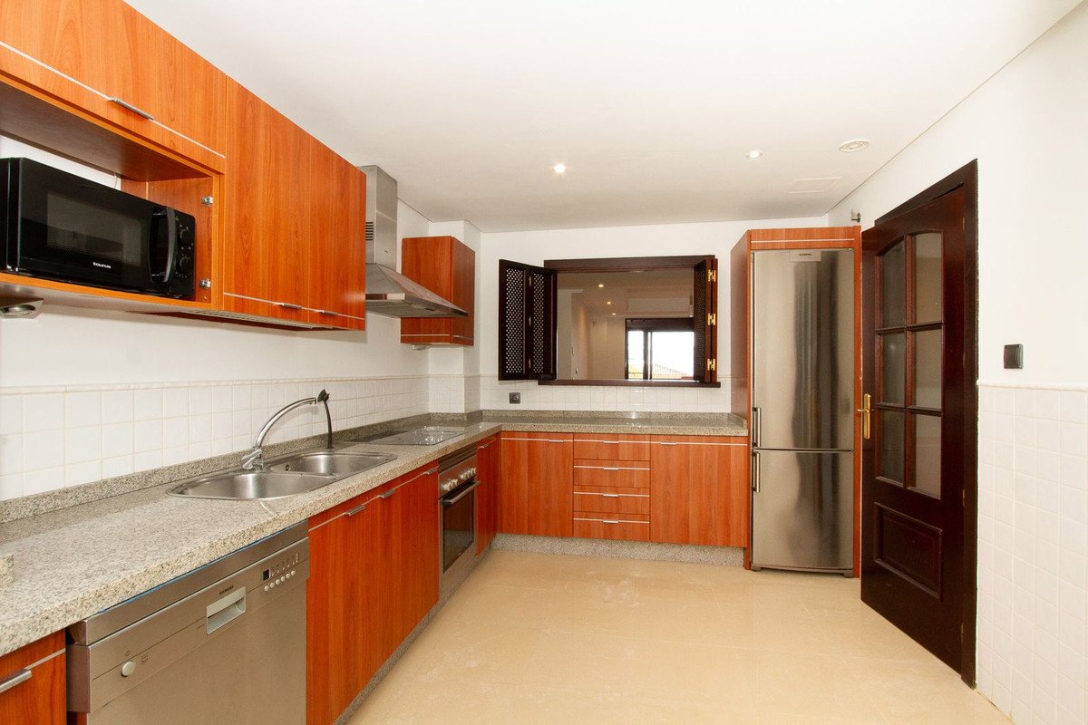 2 Bed Ground Floor Apartment in La Mairena