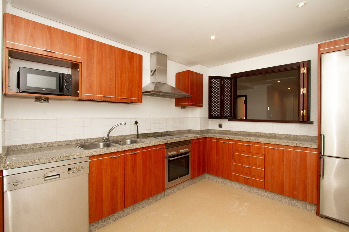 2 Bed Ground Floor Apartment in La Mairena