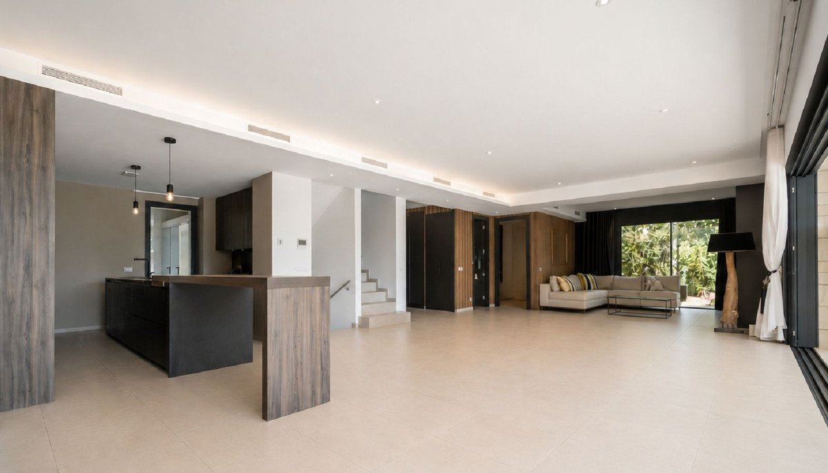 4 Bed Detached Villa in La Cala Golf