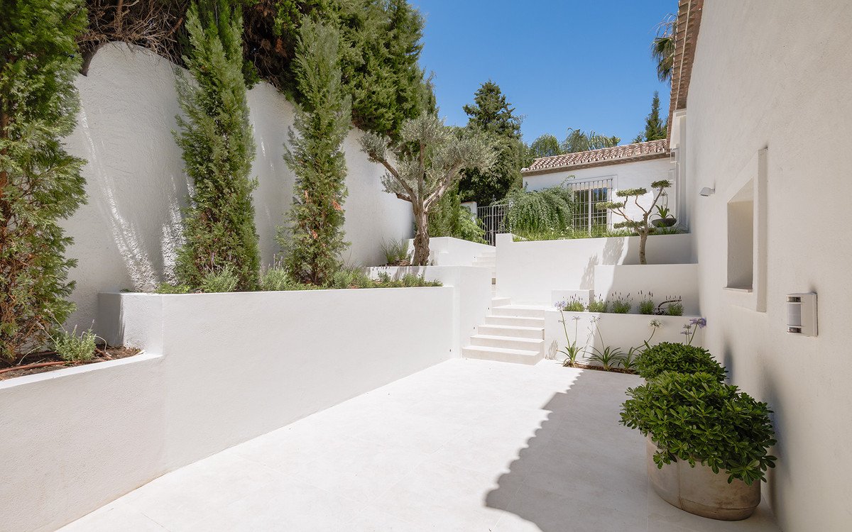 3 Bed Detached Villa in Guadalmina Alta