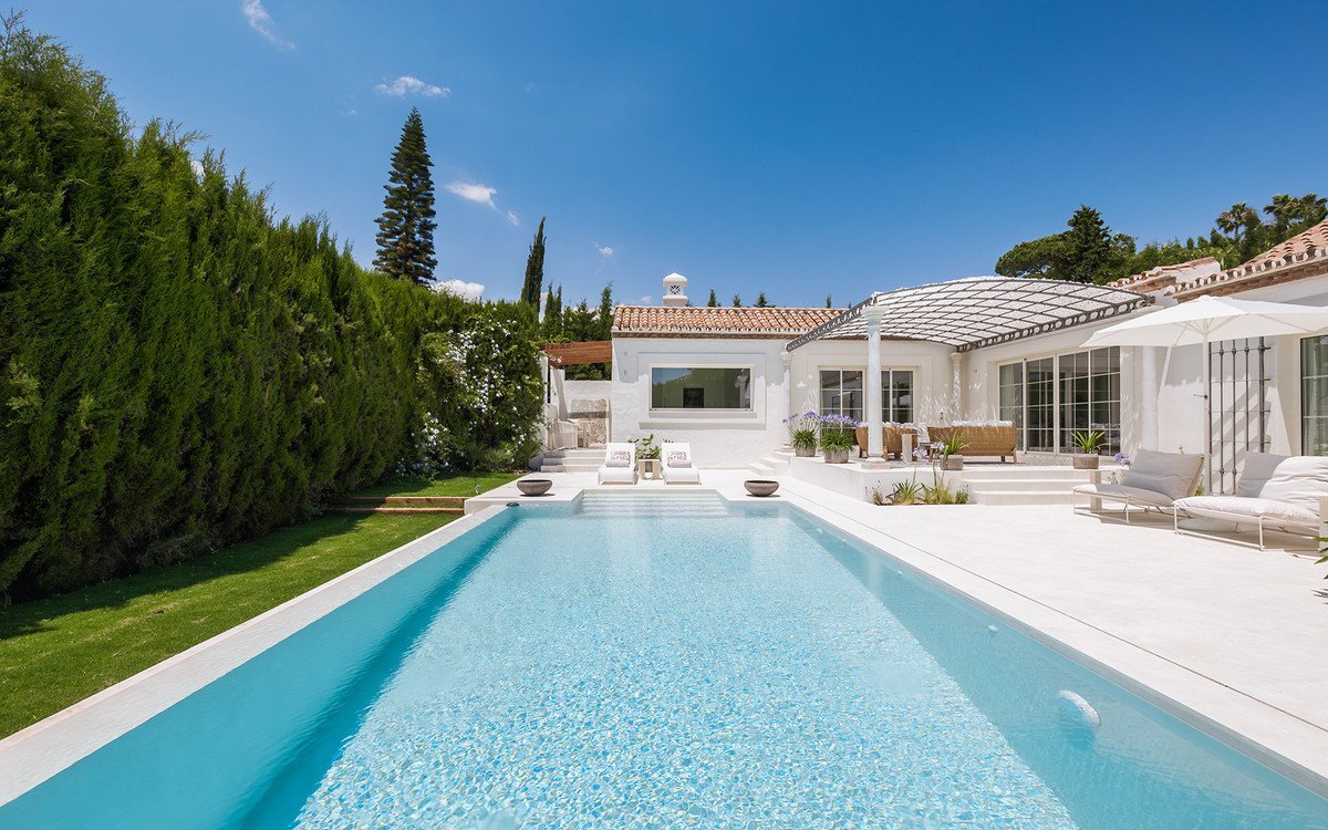 3 Bed Detached Villa in Guadalmina Alta