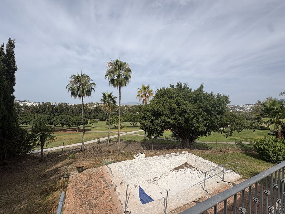 4 Bed Detached Villa in Nueva Andalucía