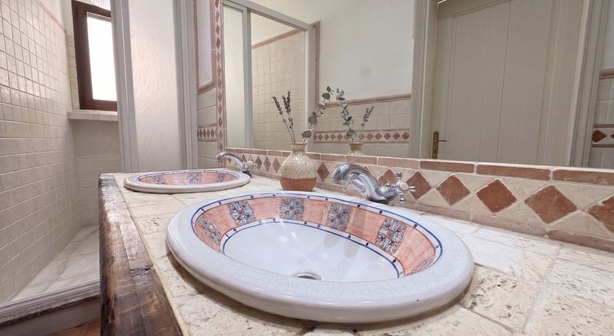 3 Bed Townhouse in Benahavís