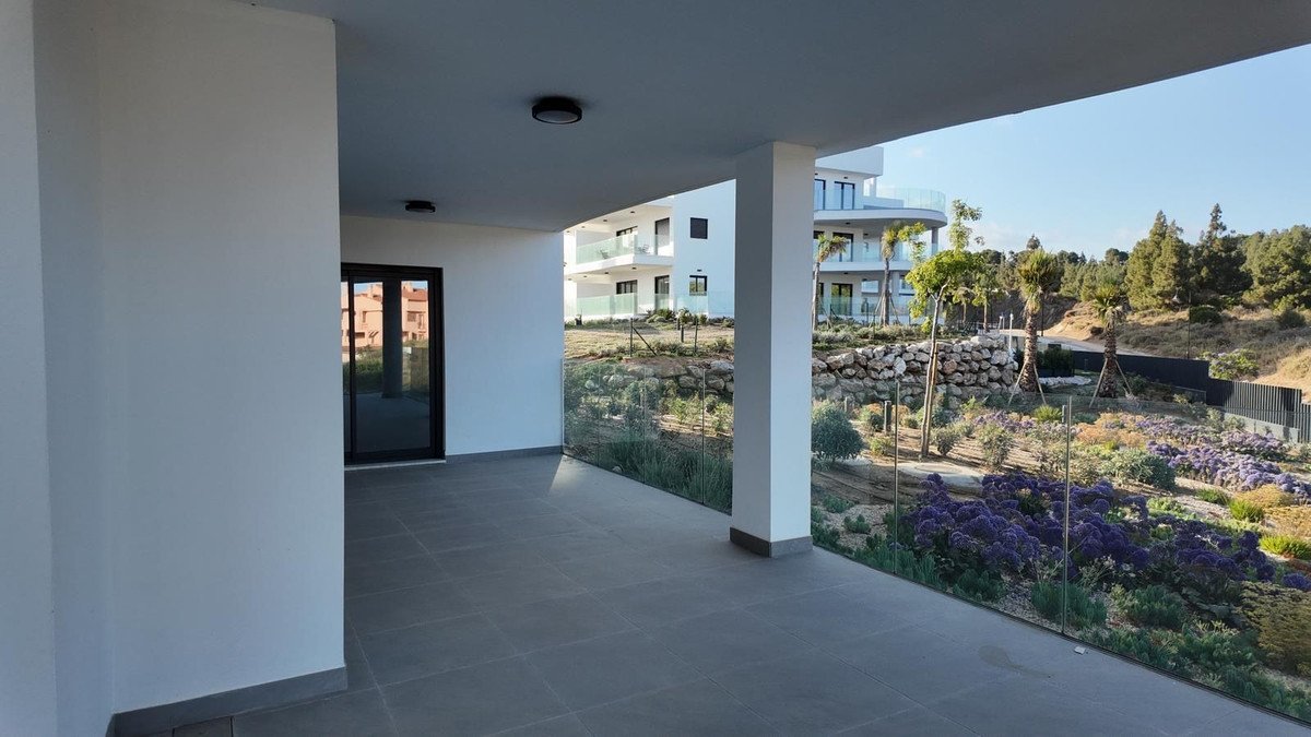 2 Bed Ground Floor Apartment in El Faro