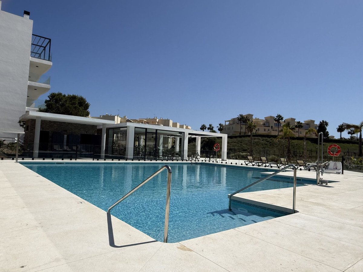 2 Bed Ground Floor Apartment in El Faro
