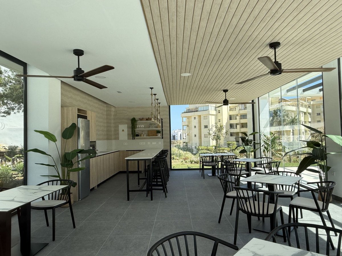2 Bed Ground Floor Apartment in El Faro