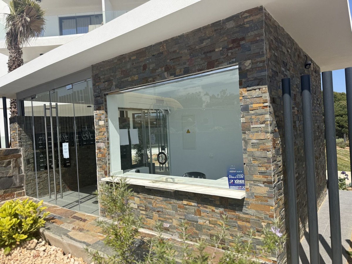 2 Bed Ground Floor Apartment in El Faro