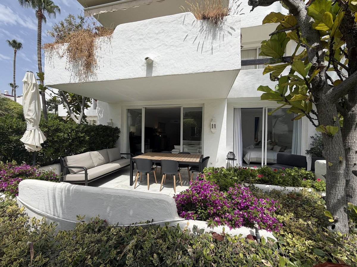 3 Bed Ground Floor Apartment in Estepona