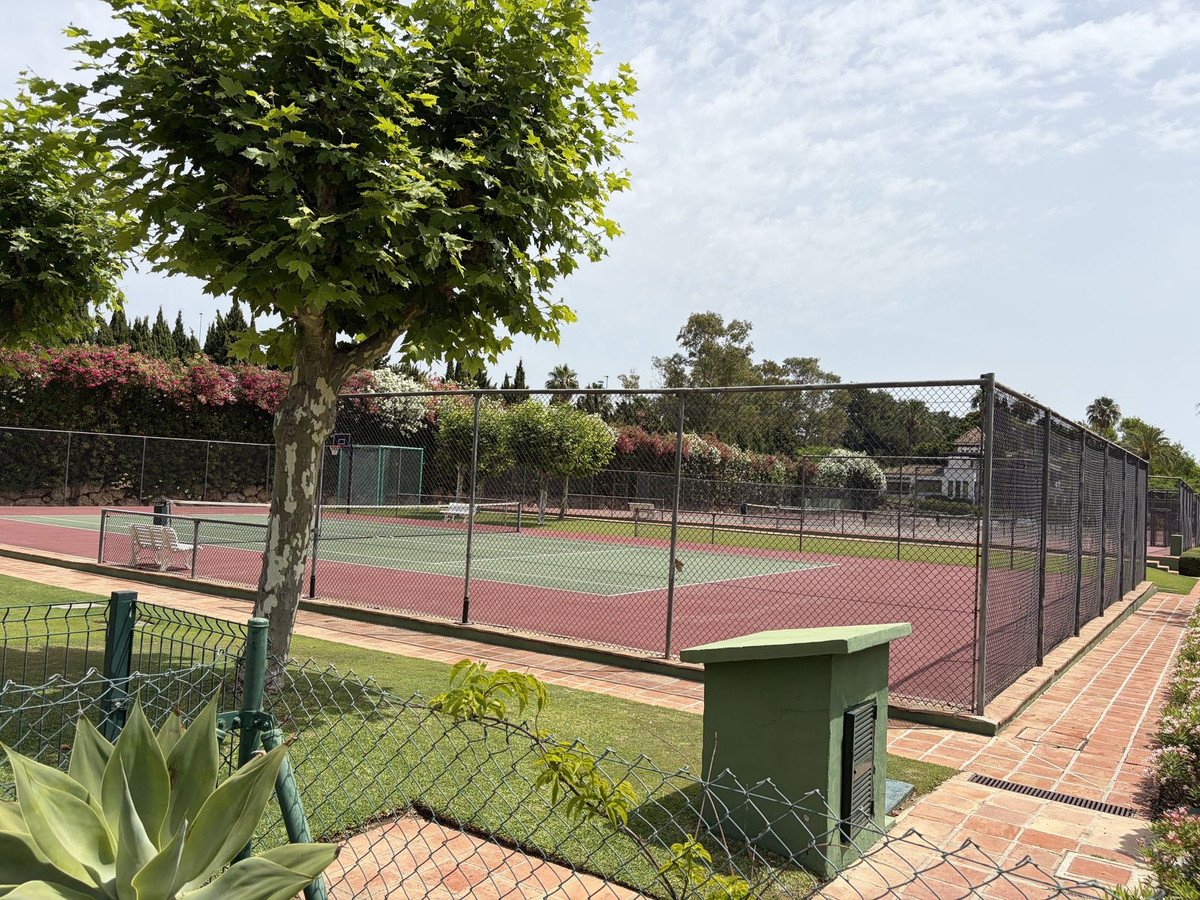 3 Bed Ground Floor Apartment in Estepona