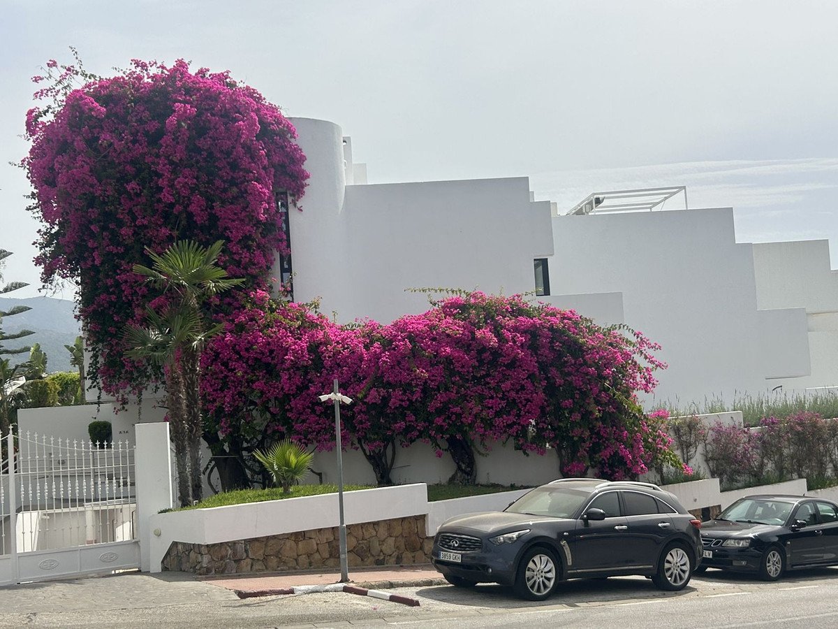 4 Bed Townhouse in The Golden Mile