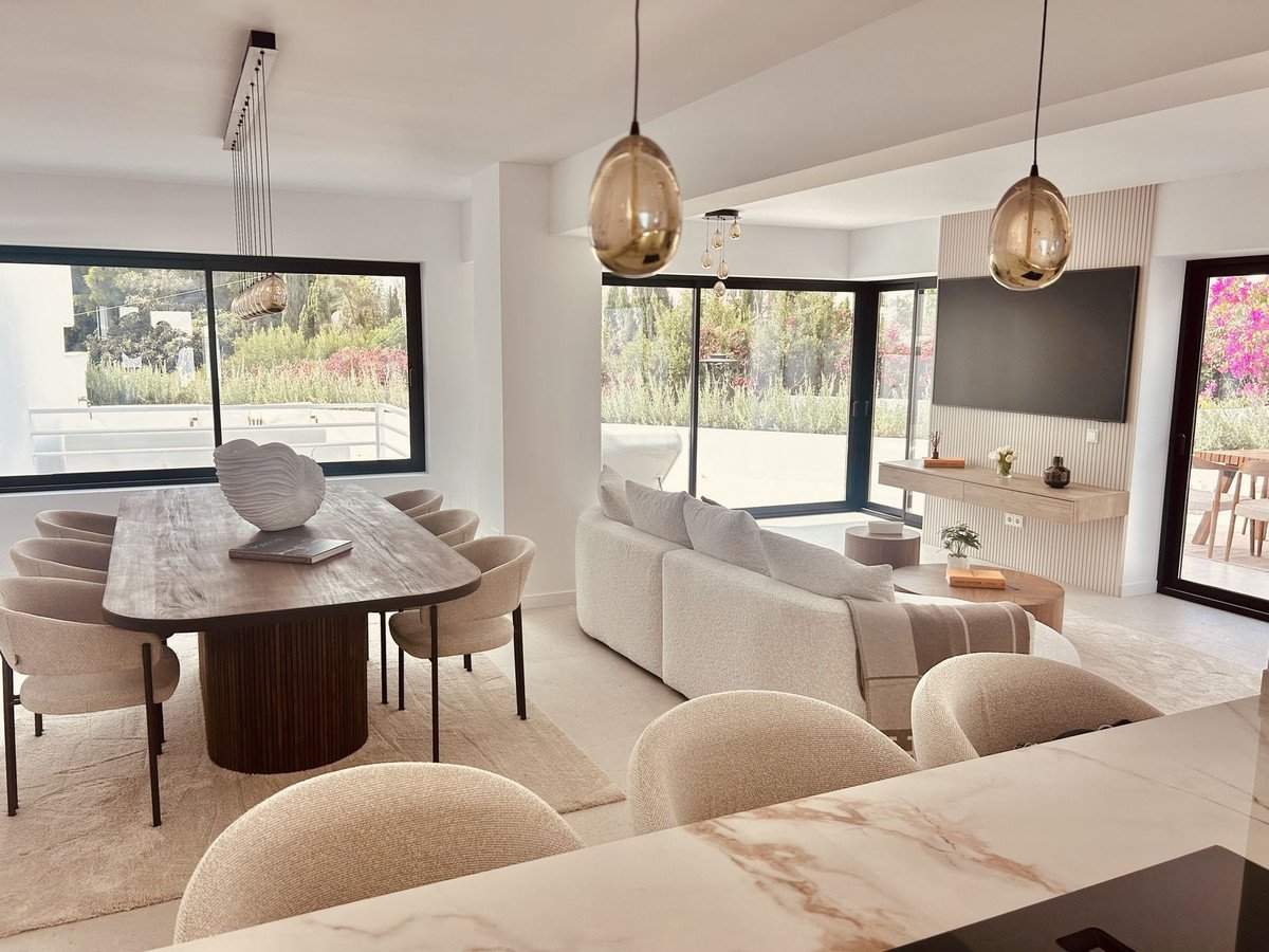 4 Bed Townhouse in The Golden Mile