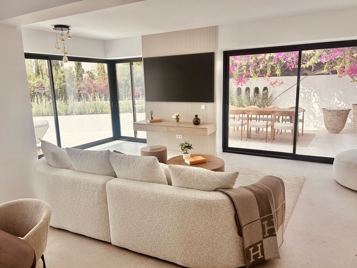 4 Bed Townhouse in The Golden Mile