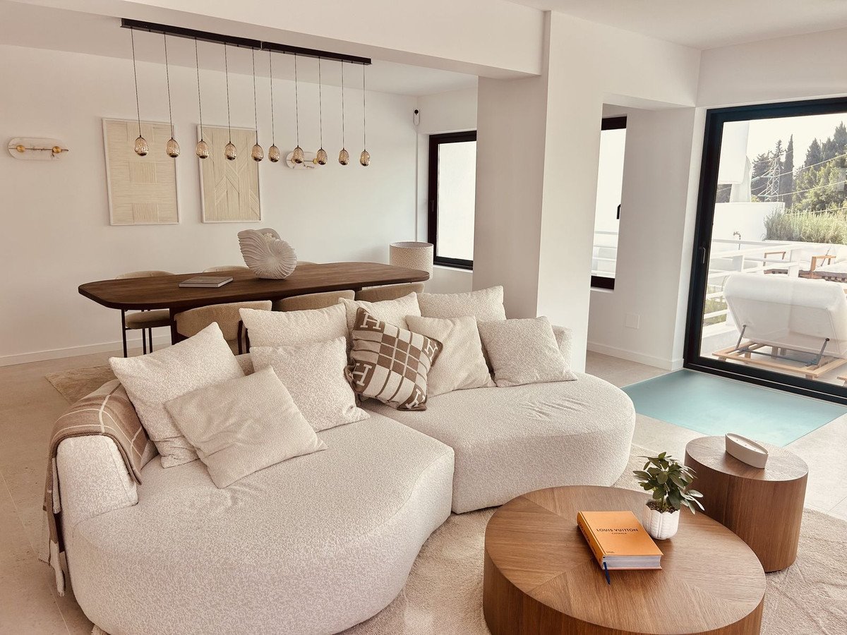 4 Bed Townhouse in The Golden Mile