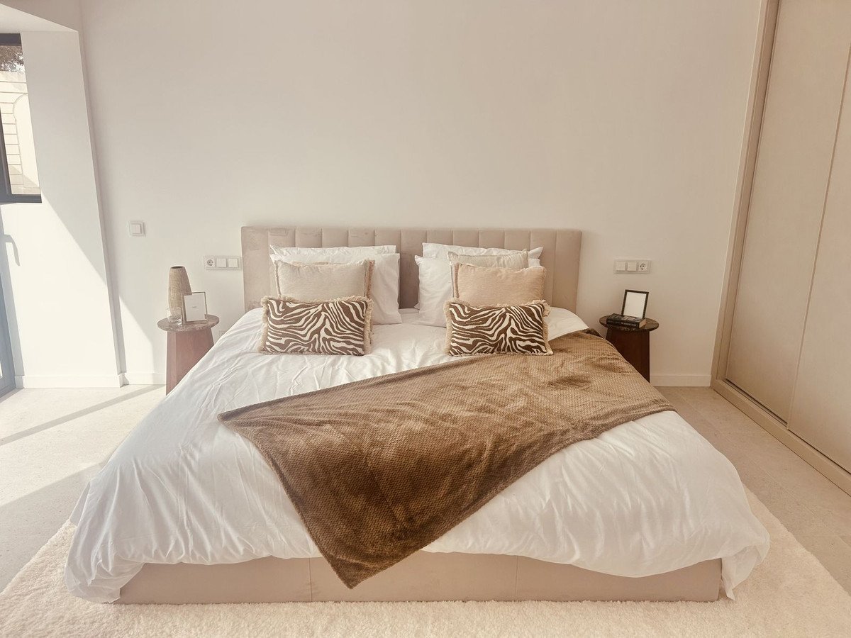 4 Bed Townhouse in The Golden Mile