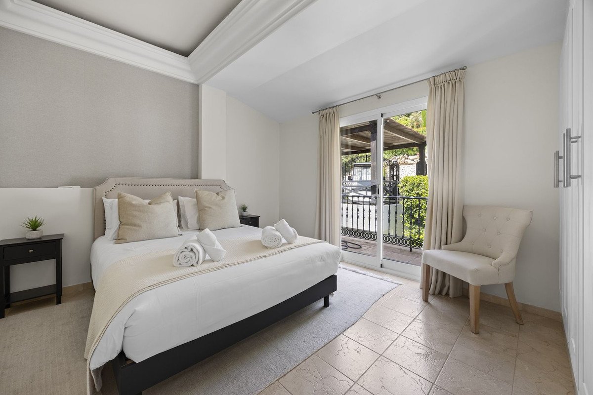 8 Bed Detached Villa in Benahavís