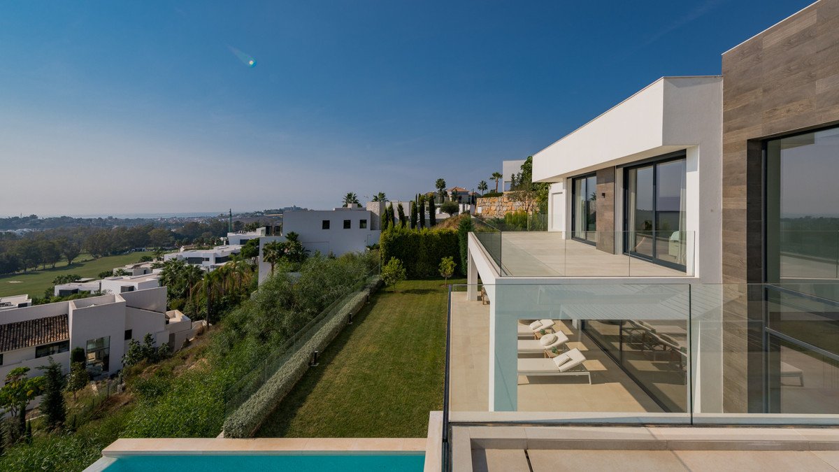3 Bed Detached Villa in Benahavís