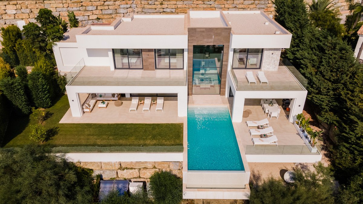 3 Bed Detached Villa in Benahavís