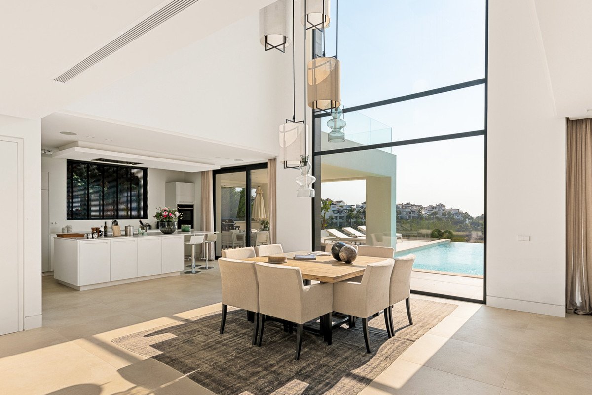 3 Bed Detached Villa in Benahavís