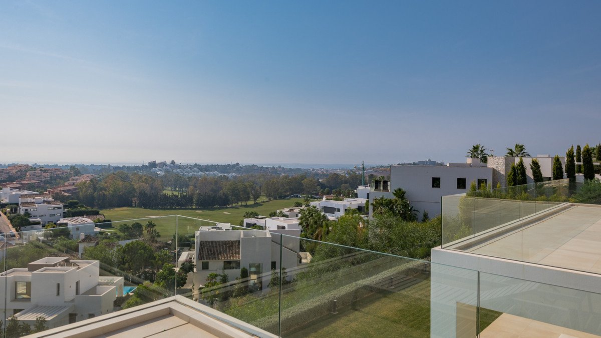 3 Bed Detached Villa in Benahavís