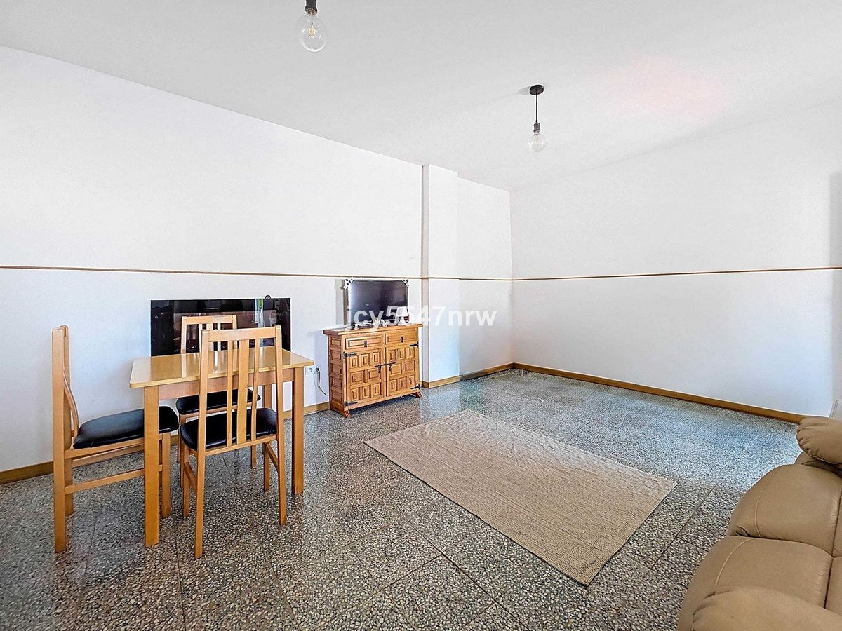 3 Bed City Palace in Pinoso