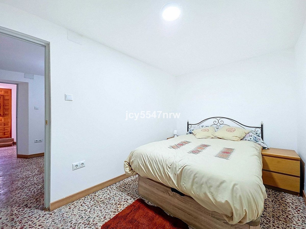 3 Bed City Palace in Pinoso