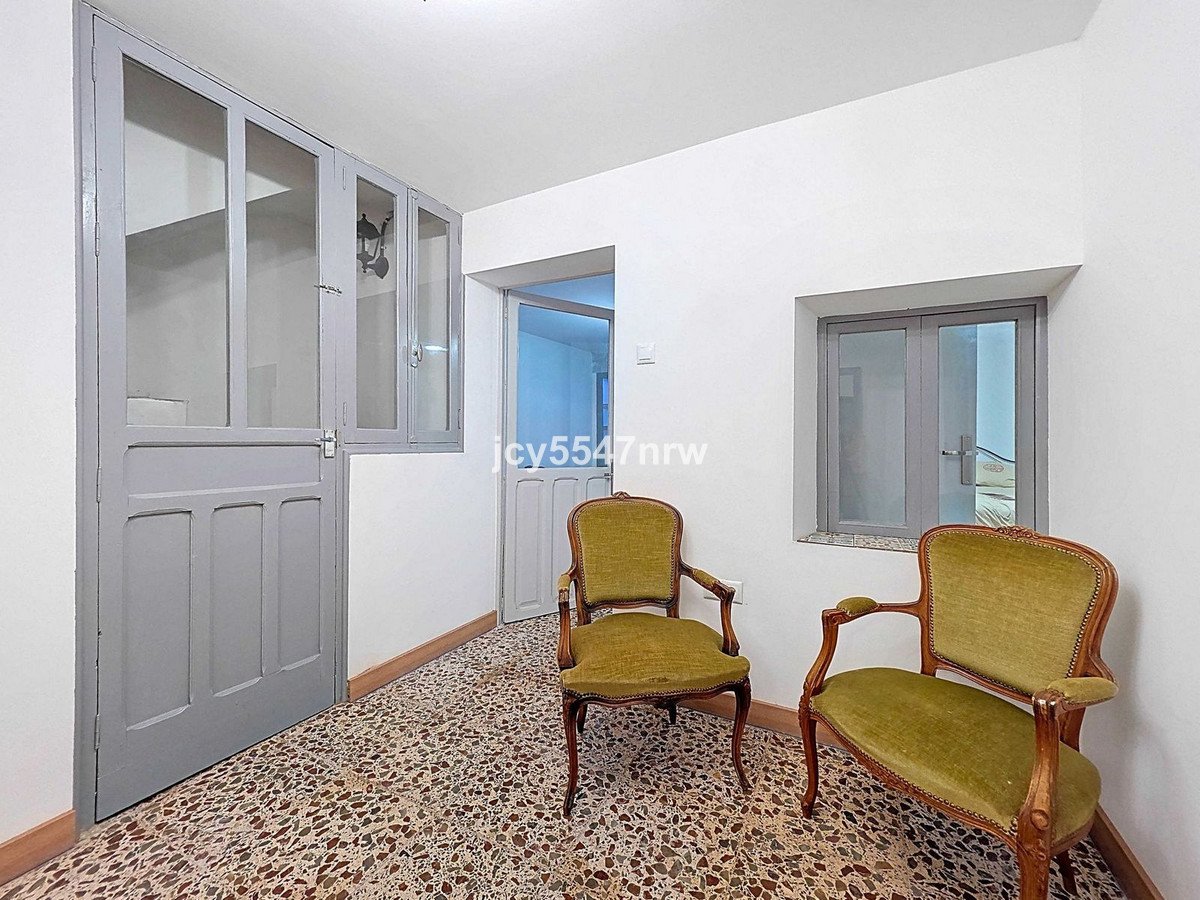 3 Bed City Palace in Pinoso