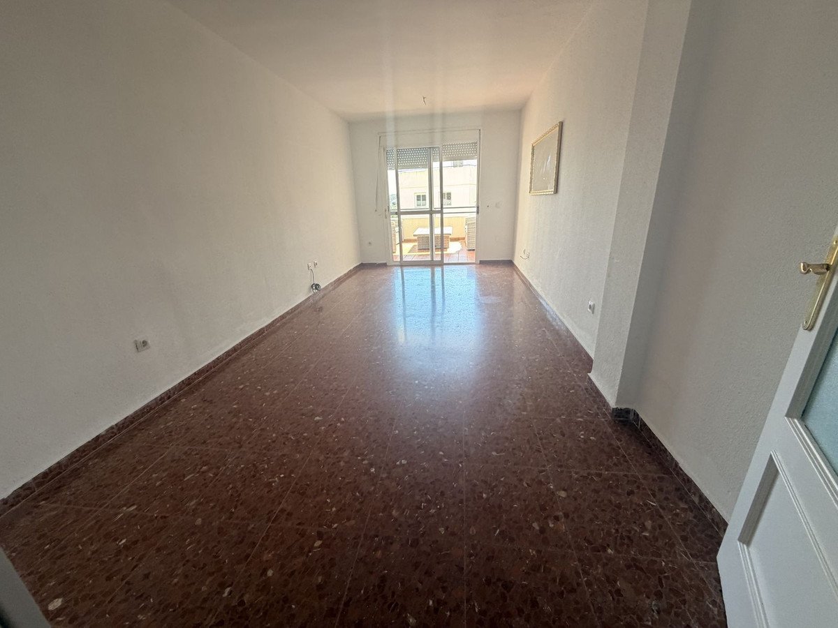 2 Bed Ground Floor Apartment in Riviera del Sol