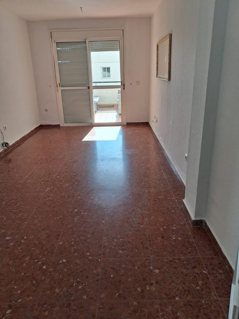 2 Bed Ground Floor Apartment in Riviera del Sol