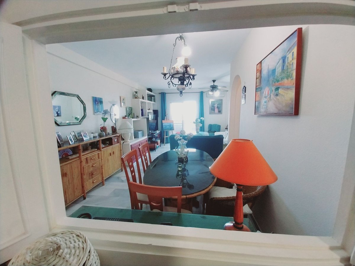 2 Bed Top Floor Apartment in Calahonda