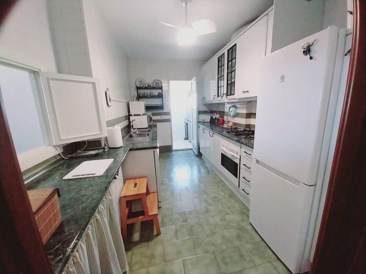 2 Bed Top Floor Apartment in Calahonda