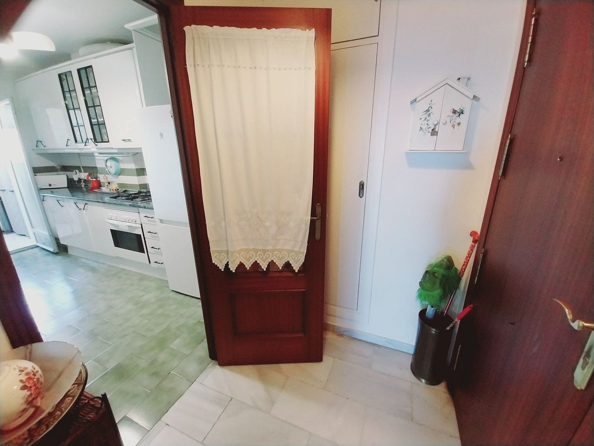 2 Bed Top Floor Apartment in Calahonda