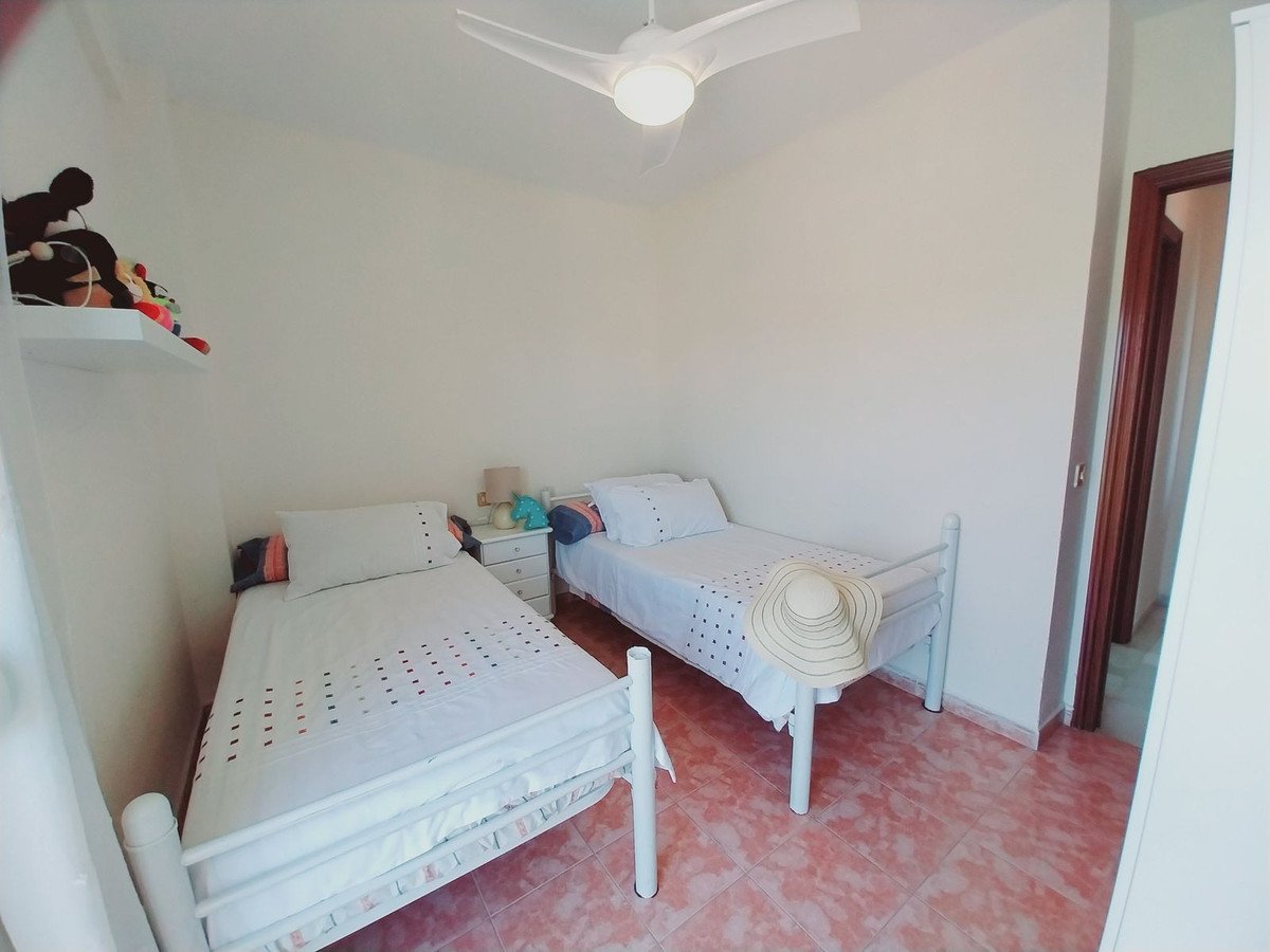 2 Bed Top Floor Apartment in Calahonda