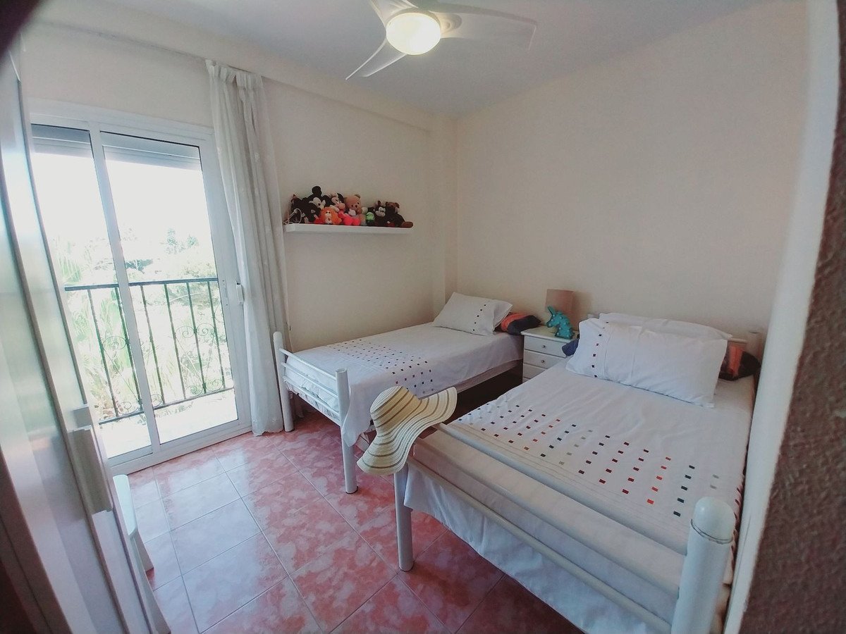 2 Bed Top Floor Apartment in Calahonda